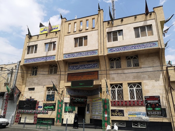 دندانپزشکی درمانگاه شبانه روزی نارون در تهران